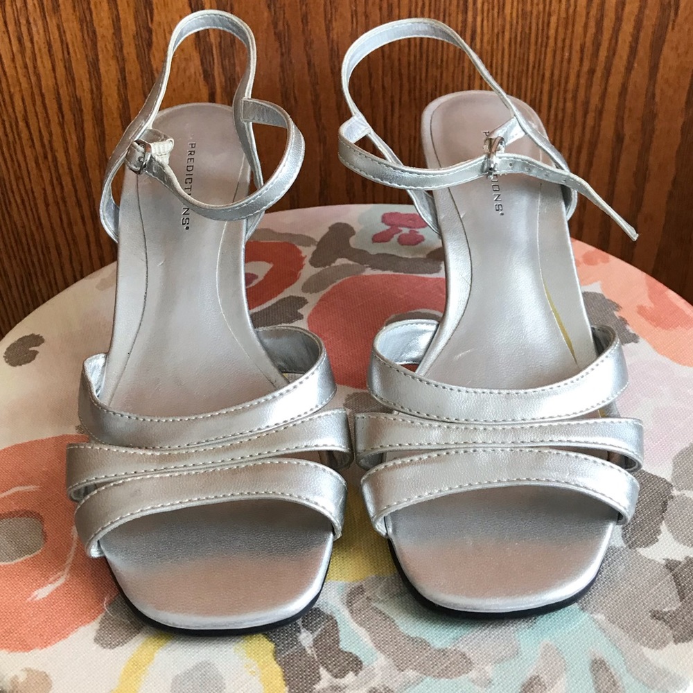 Special occasion silver, low heel